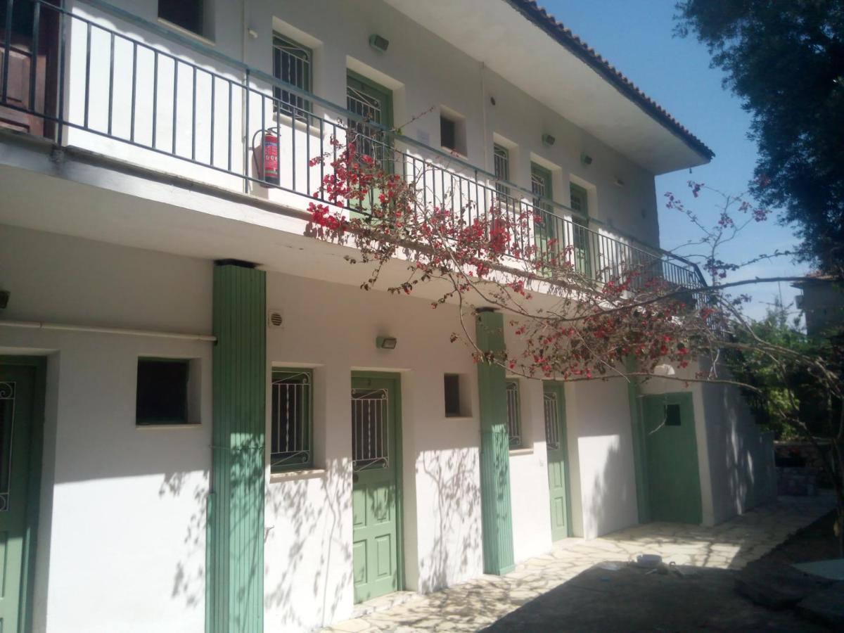 Soustas Apartments Longós 외부 사진