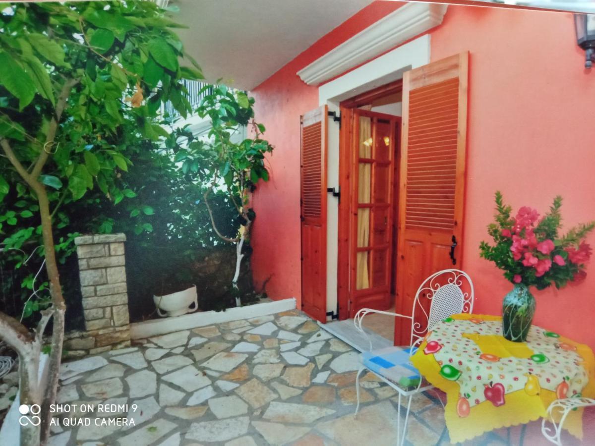 Soustas Apartments Longós 외부 사진