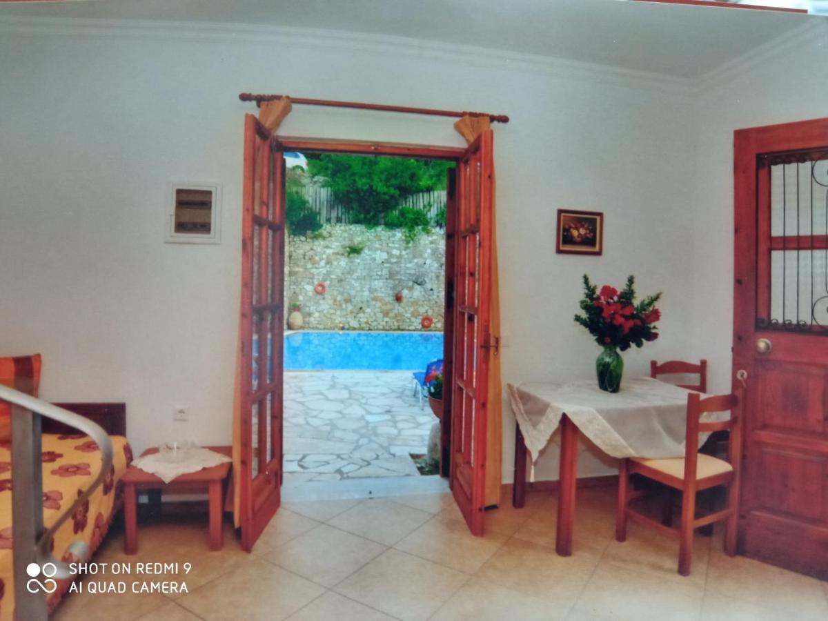 Soustas Apartments Longós 외부 사진