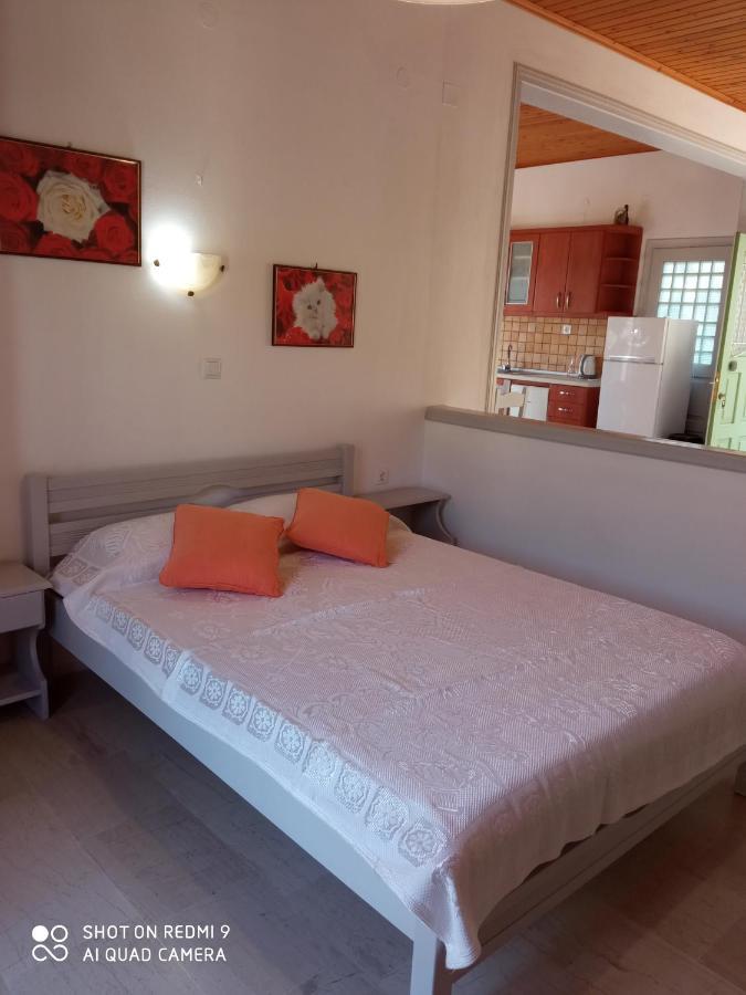 Soustas Apartments Longós 외부 사진